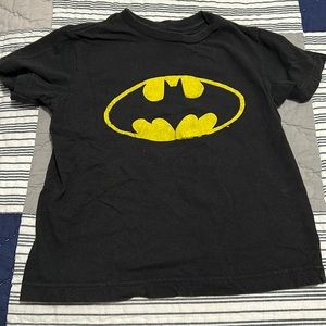 Old navy kids Batman tshirt size small (6-7)